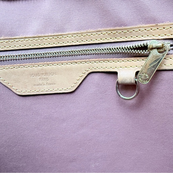 Louis Vuitton Monogram Vernis Brea MM Bag - Picture 7 of 15